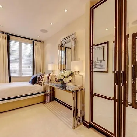 Centrally Located Apartment Apartment