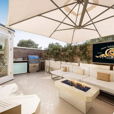 Centrally Located Apartment